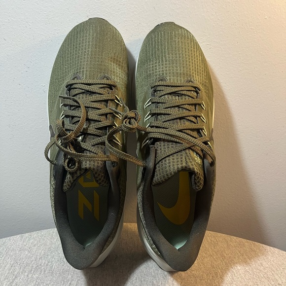 Nike Air Zoom Pegasus 39 Cargo Khaki Running Men's Shoe Size 11 DH4071-300 - Picture 7 of 11